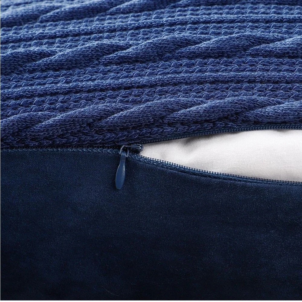 Luxury Home | Set Of 2 Elegant Navy Blue Cable Knit Throw Pillow Covers